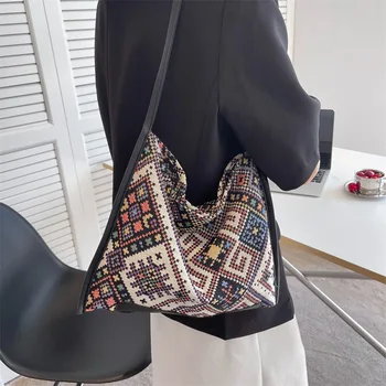 Нов модерен женски национален тенденция, текстилен раница с голям капацитет, чанта на едно рамо
