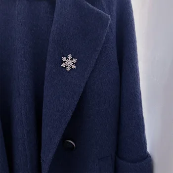 Пуловер Проста Сплав Снежен човек Диамант Дамски Емайл на Genka в Корейски стил, Модни Бижута Коледни Брошки Коледен Женски Икона